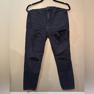 High-waisted straight leg American Eagle Distressed Jeans